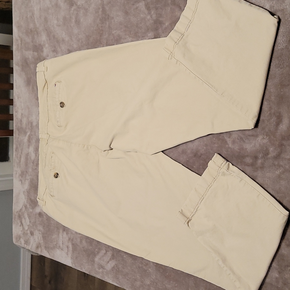Tommy Hilfiger khakis